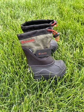 Columbia Kids Waterproof Winter Snow Boots Black Green Size 4